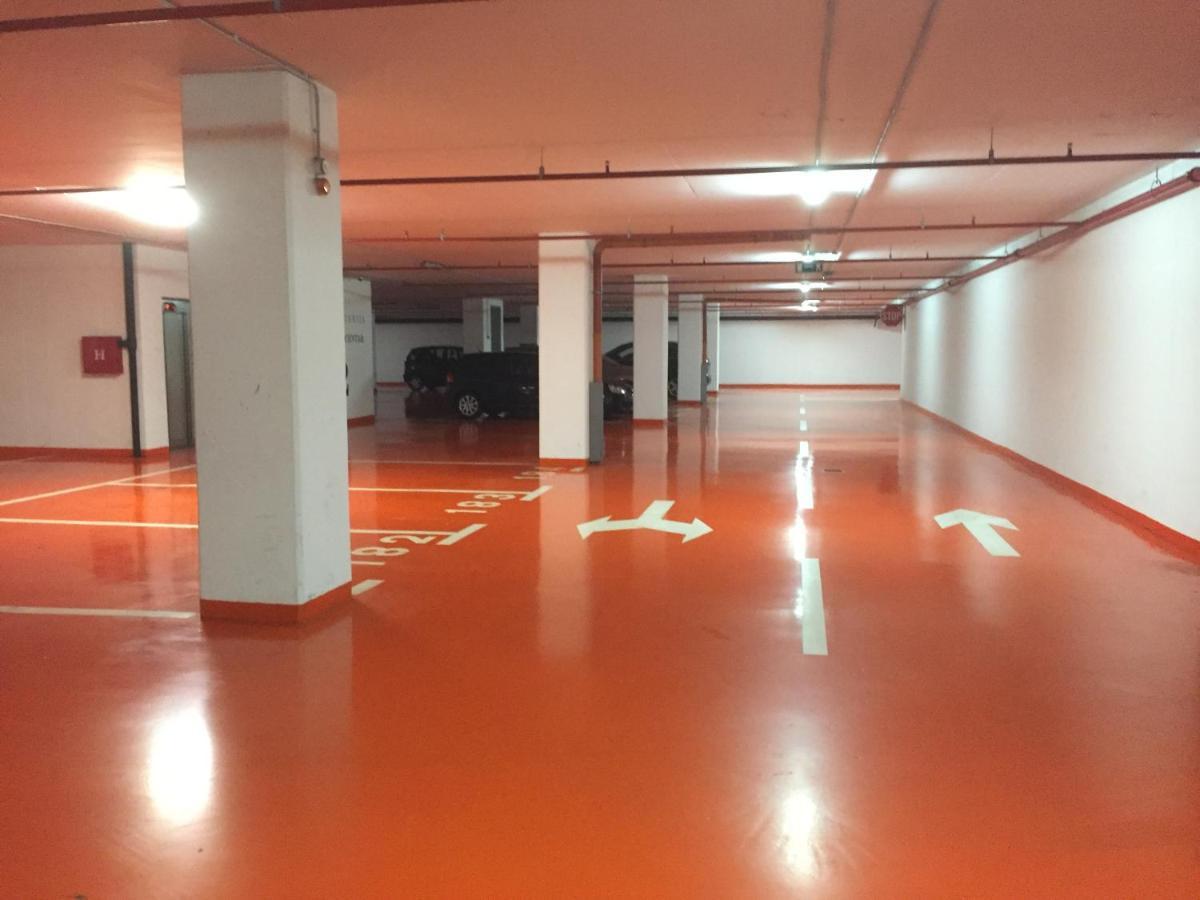 Studio Apartman Krila Wings- Parking In Garage Zagreb Exterior foto